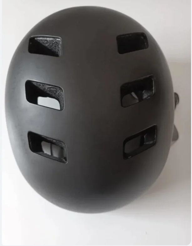 Casco Negro Adulto
