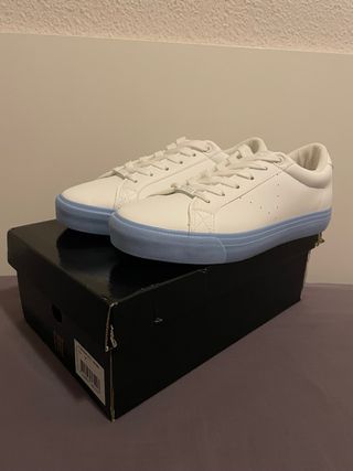 Zapatillas Guess Julia Talla 37