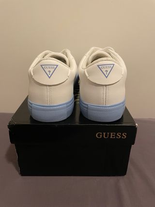 Zapatillas Guess Julia Talla 37