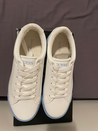 Zapatillas Guess Julia Talla 37