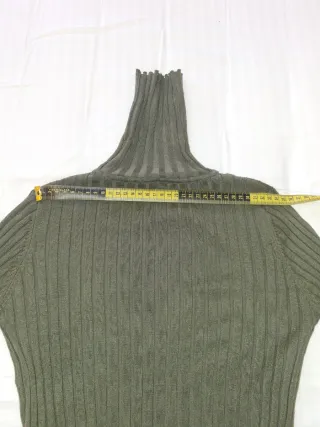 Jersey Zara Canalé Cuello Alto Verde Militar