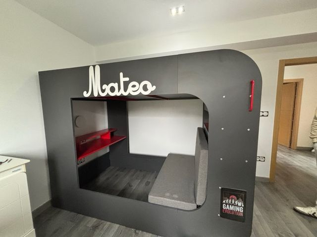 Cama alta 5000 con puesto gamer