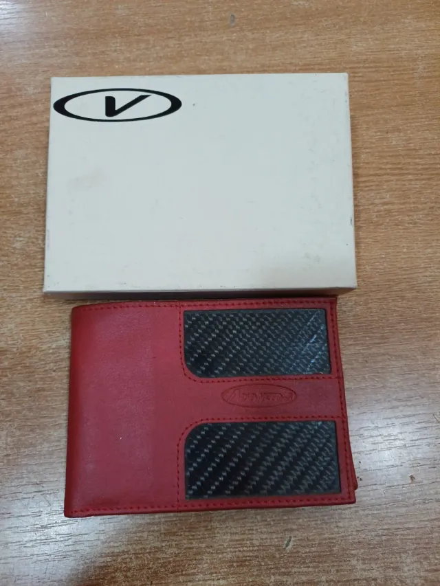 Portafoglio V Pelle e Carbonio Rosso
