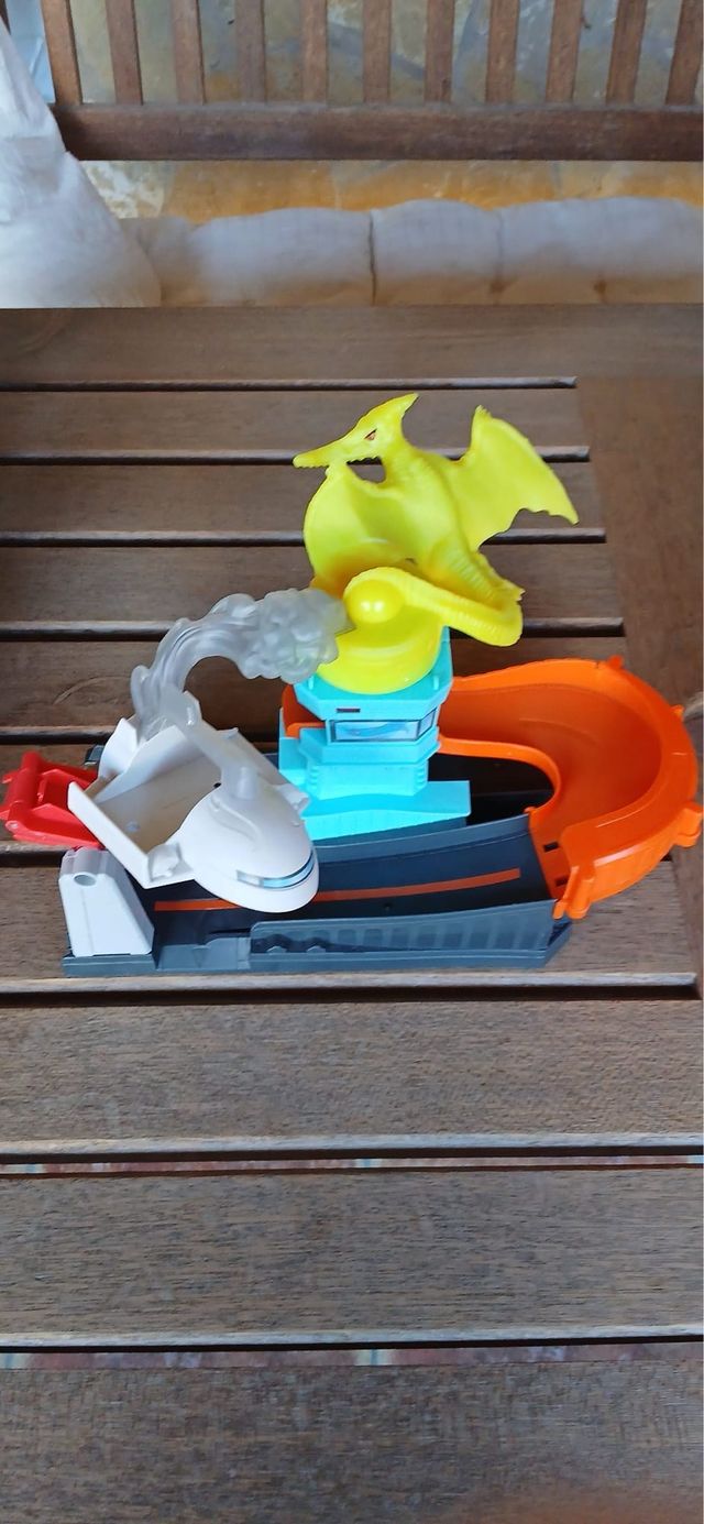 Hot Wheels Ptero Port Attack