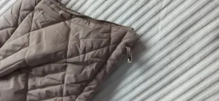 Chaquetón acolchado beige señora