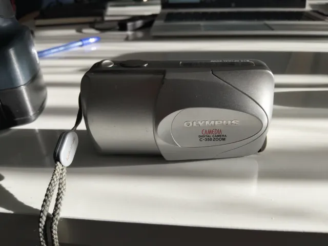 Cámara Olympus C-350 Zoom Plata
