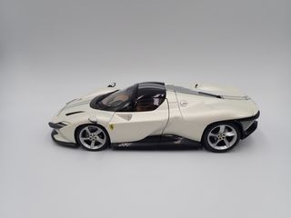 1/18 Ferrari Daytona SP3 de 2022 Blanco - BBurago