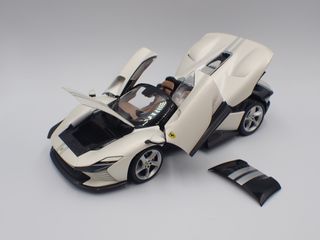 1/18 Ferrari Daytona SP3 de 2022 Blanco - BBurago