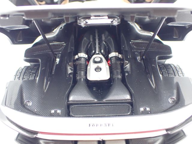 1/18 Ferrari Daytona SP3 de 2022 Blanco - BBurago