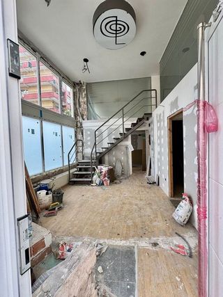 Local comercial en venta en Cuatro Caminos en Santander