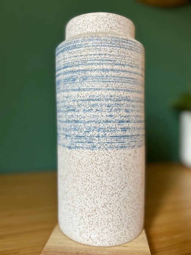 Jarrón de cerámica portugués