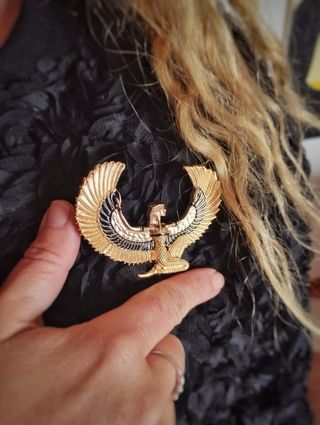 Broche dios egipcio Jepri