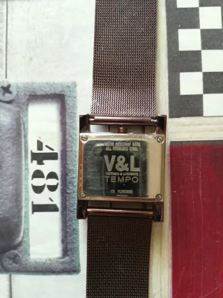 Reloj V&L Marrón y Dorado