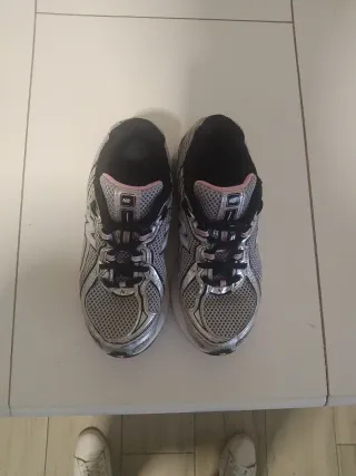 New Balance 740 Mujer Rosa y Plata