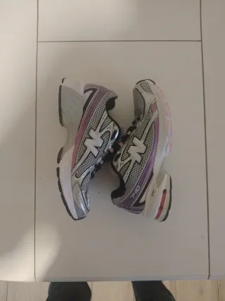 New Balance 740 Mujer Rosa y Plata