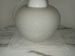 Lampada da tavolo bianca