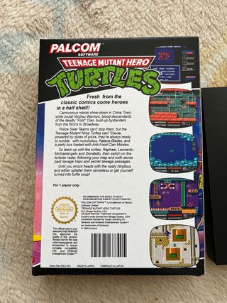 Caja Teenage Mutant Ninja Turtles NES