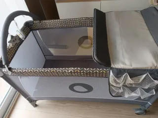 Cuna de viaje plegable