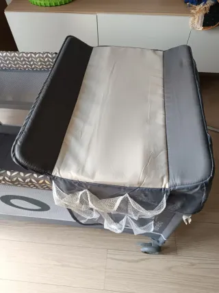 Cuna de viaje plegable