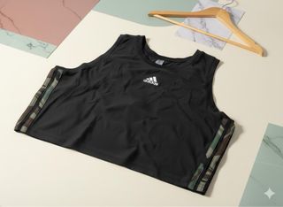 Top Adidas Negro Camuflaje