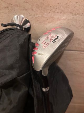 Bolsa y palos de golf para mujer