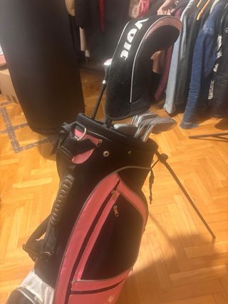 Bolsa y palos de golf para mujer