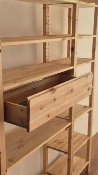 Scaffale IKEA IVAR con cassetto