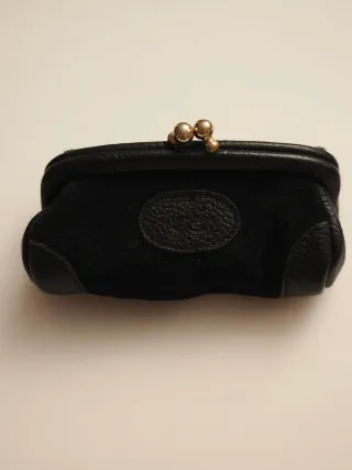 Monedero negro