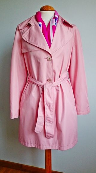 Gabardina trench rosa