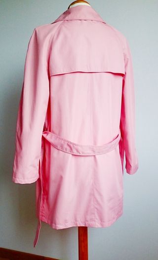 Gabardina trench rosa