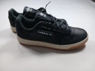 Adidas NY 90 Nobuk Negras Talla 45 1/3 NUEVAS