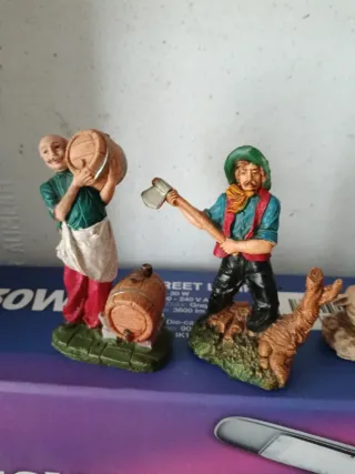 Pastori presepe vintage 10 euro al pezzo.