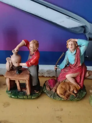 Pastori presepe vintage 10 euro al pezzo.