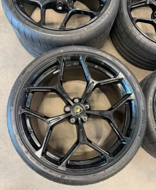 Llantas Lamborghini Revuelto 21" y 22"