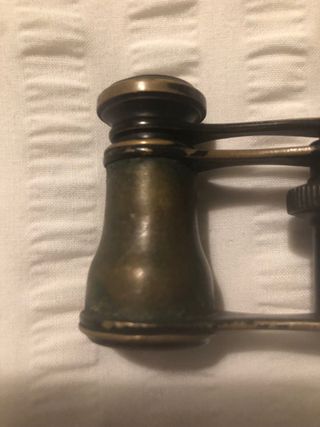 Prismáticos antiguos de latón