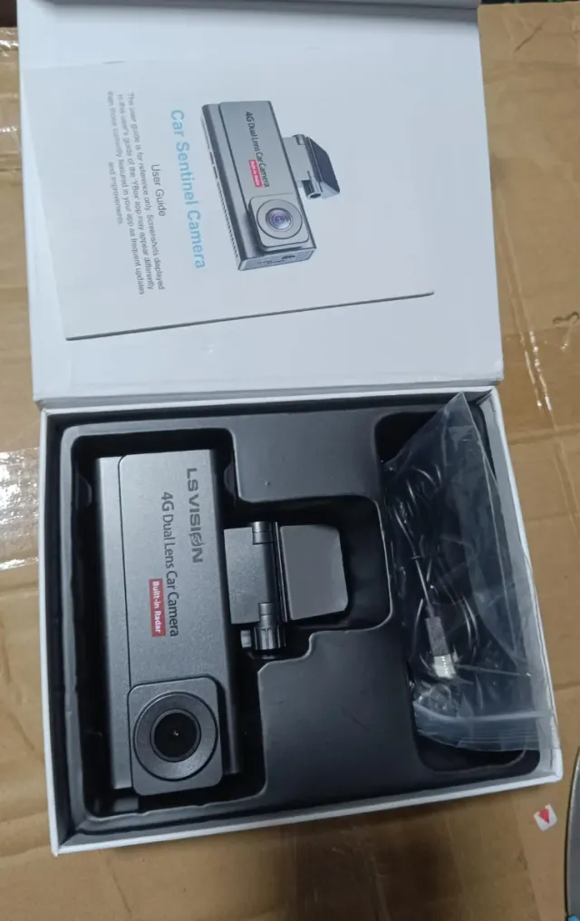 Cámara Coche UCOCARE 4G LTE + SD 64GB