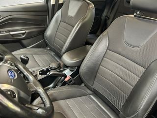 Ford Kuga 2.0 TDCI titanium 4x2