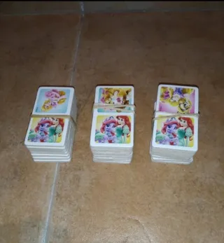 Lote 2 juegos infantiles Trolls+Domino para niñas