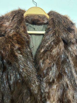 Precioso abrigo de pelo auténtico