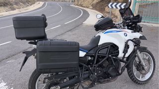BMW F 650 GS - Moto de Aventura.      73940 km