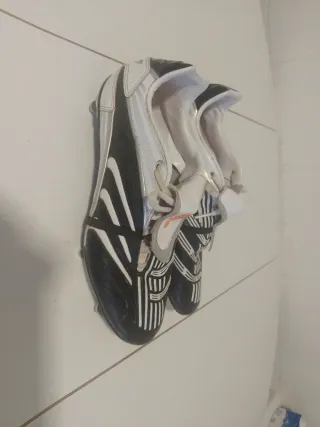 Botas de fútbol Adidas Talla 44