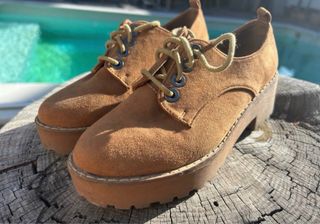 Zapatos Oxford Marrones con Cordones