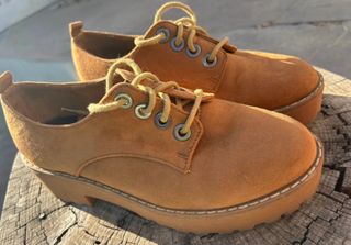 Zapatos Oxford Marrones con Cordones