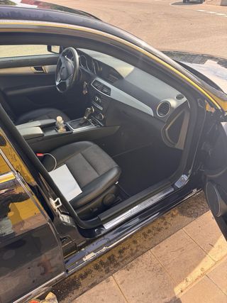 Mercedes-Benz Clase C 2011