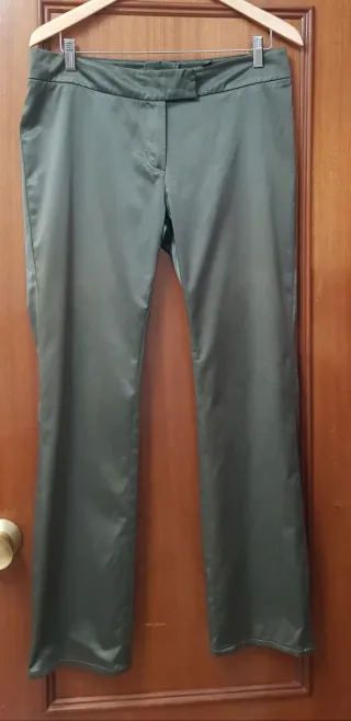 Pantalón H&M Talla 40 Verde Oliva