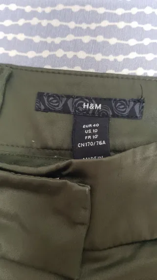 Pantalón H&M Talla 40 Verde Oliva
