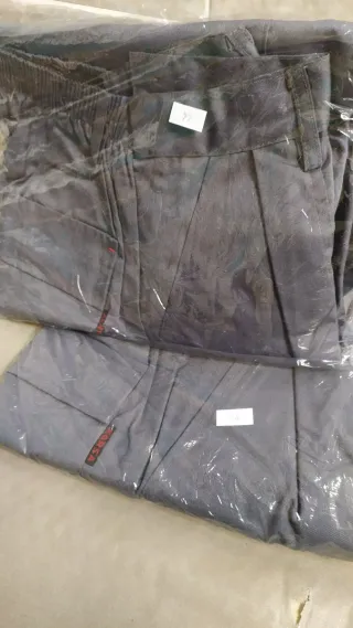 Pantalones de marca  xorsa.