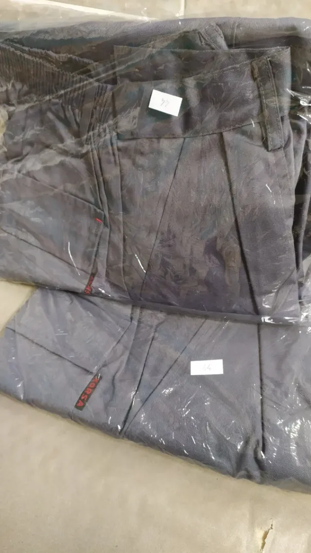 Pantalones de marca  xorsa.