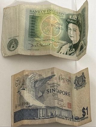 Banconote UK e Singapore 1 Sterlina 1 Dollaro