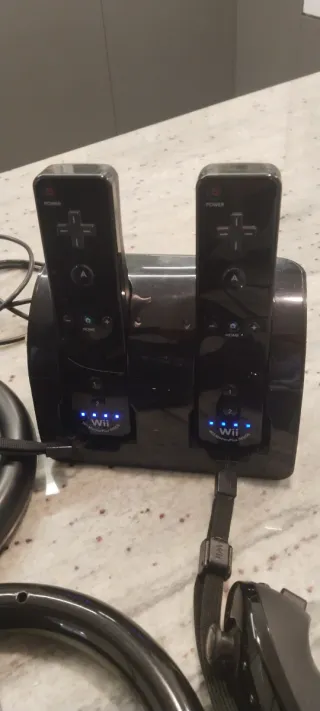 Mandos Wii con Volantes y Base de Carga